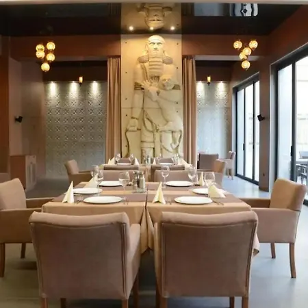 Luxury In Argisht Partez , Pool, 2 Min Walk To The Apartament *