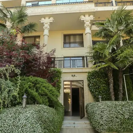 Apartament Luxury In Argisht Partez , Pool, 2 Min Walk To The